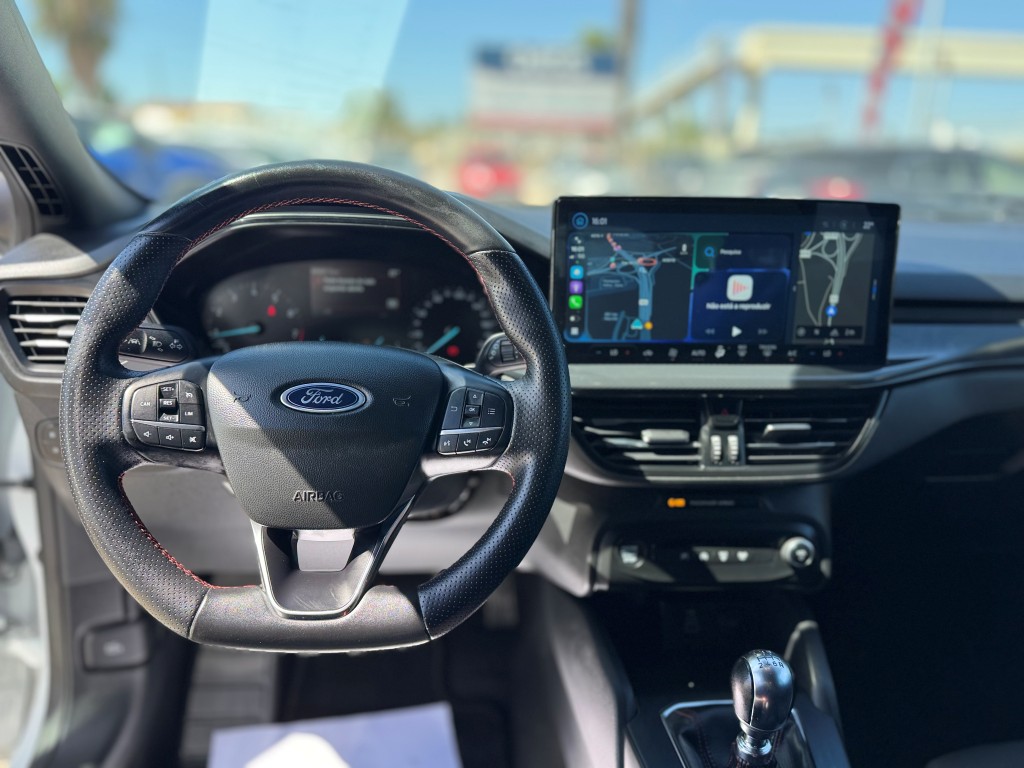 FORD FOCUS ECOBOOST STLINE